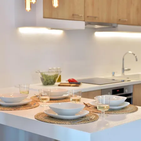 Niriis Sea View Pasithea & Psamathe