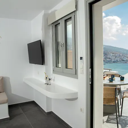 Niriis Sea View Pasithea & Psamathe 公寓