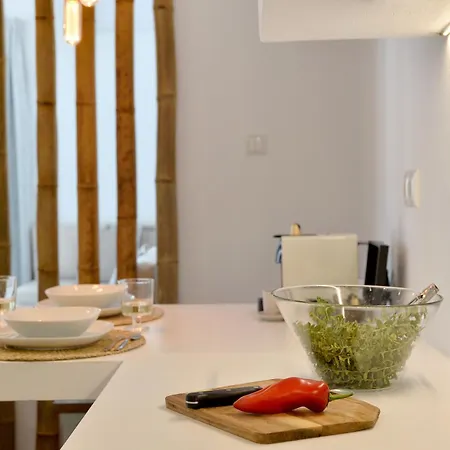 Niriis Sea View Pasithea & Psamathe *